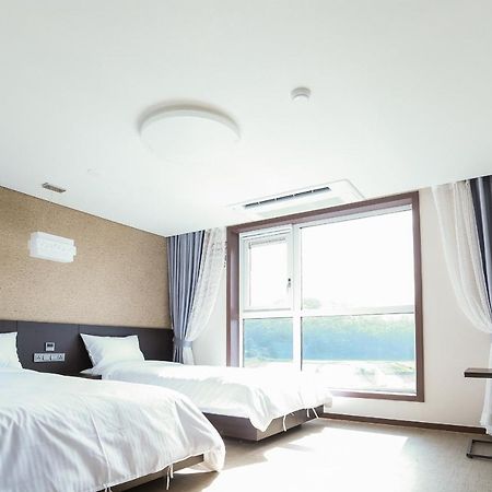 Jeju Stay In Sungsan ซอกวีโพ ภายนอก รูปภาพ