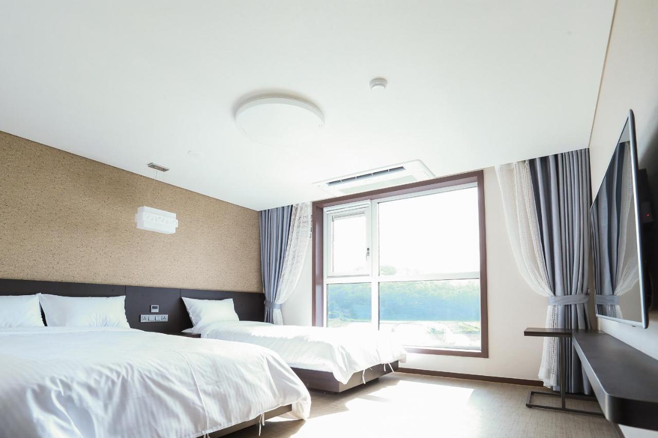 Jeju Stay In Sungsan ซอกวีโพ ภายนอก รูปภาพ